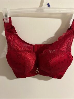 Women's Red Lace Full-Coverage Bra with Decorative Charm